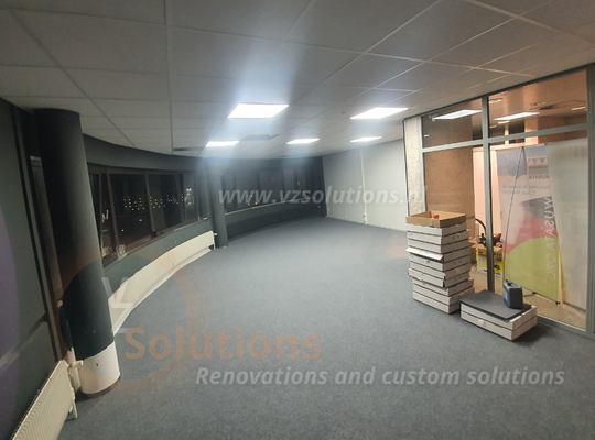 #012 - office projects - VZ Solutions - Renovations and custom solutions - Maatwerk Tapijttegels leggen 12