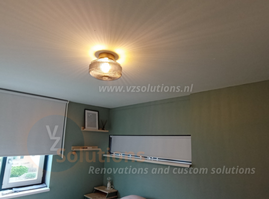 #01 VZ Solutions - Renovaties en maatwerk oplossingen - Lamp vervangen 1